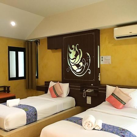 Tanisa Resort Чумфон Екстериор снимка