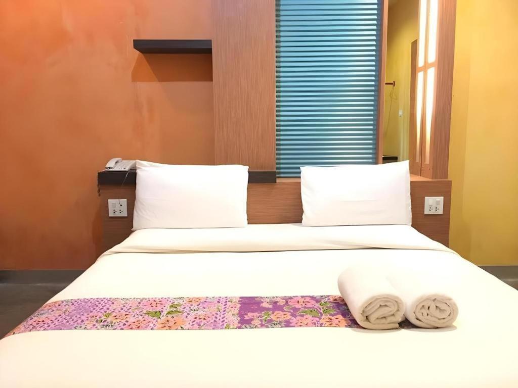 Tanisa Resort Чумфон Екстериор снимка