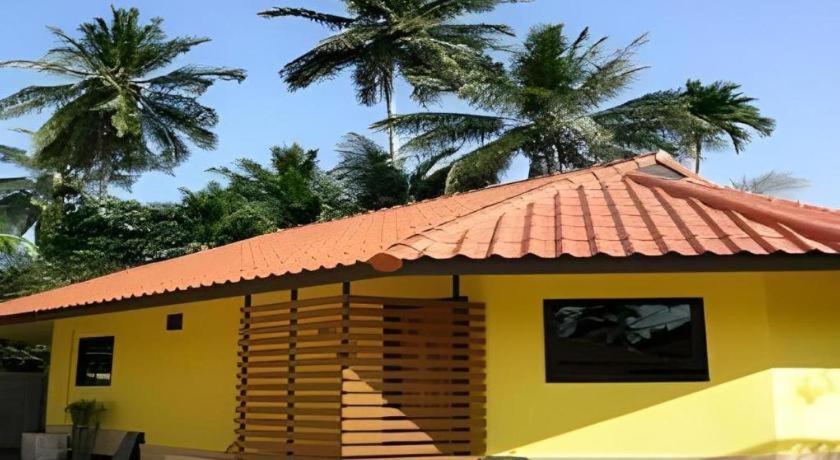 Tanisa Resort Чумфон Екстериор снимка